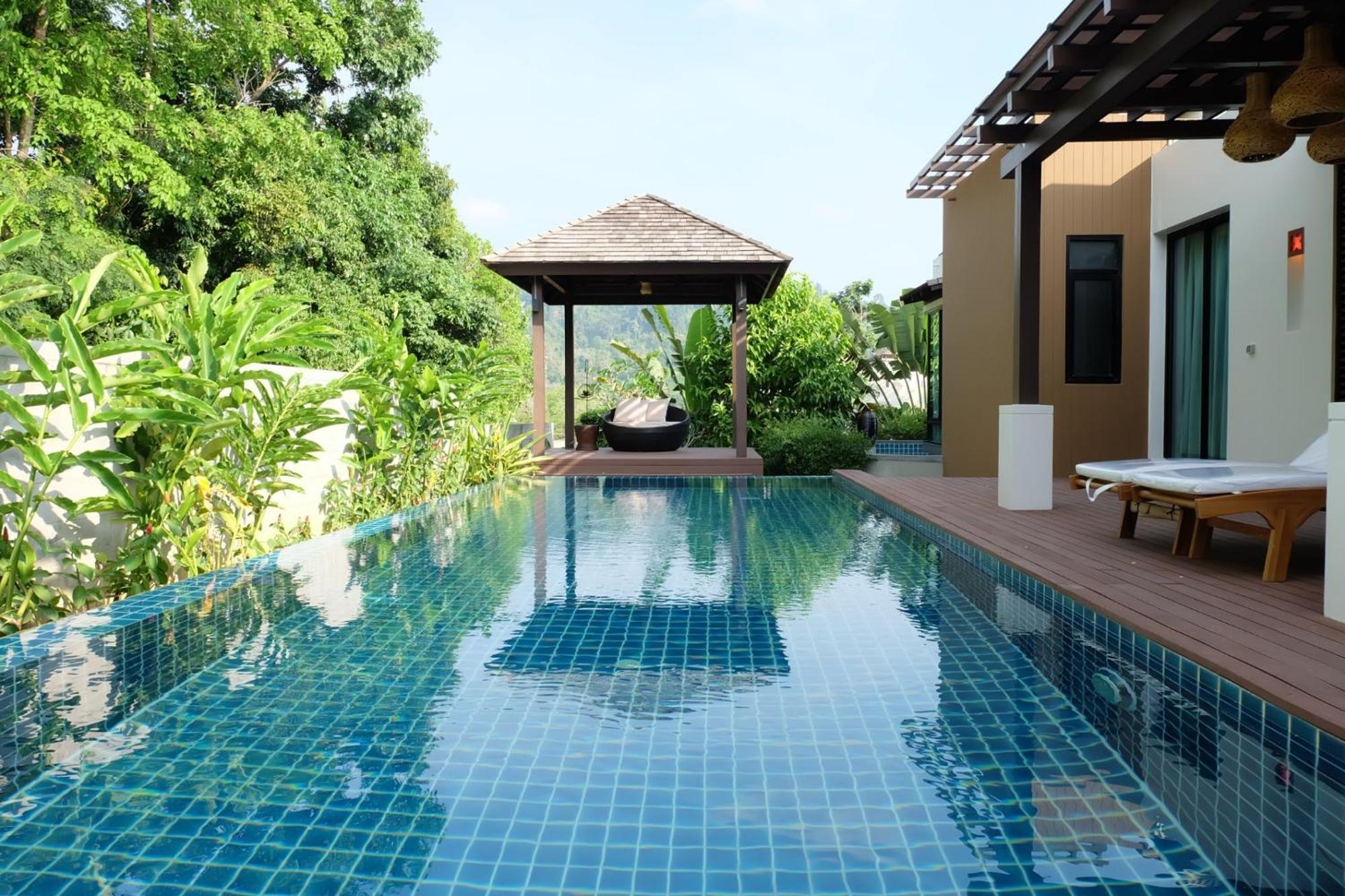 Ozone Villa Phuket Pa Khlok Exterior photo