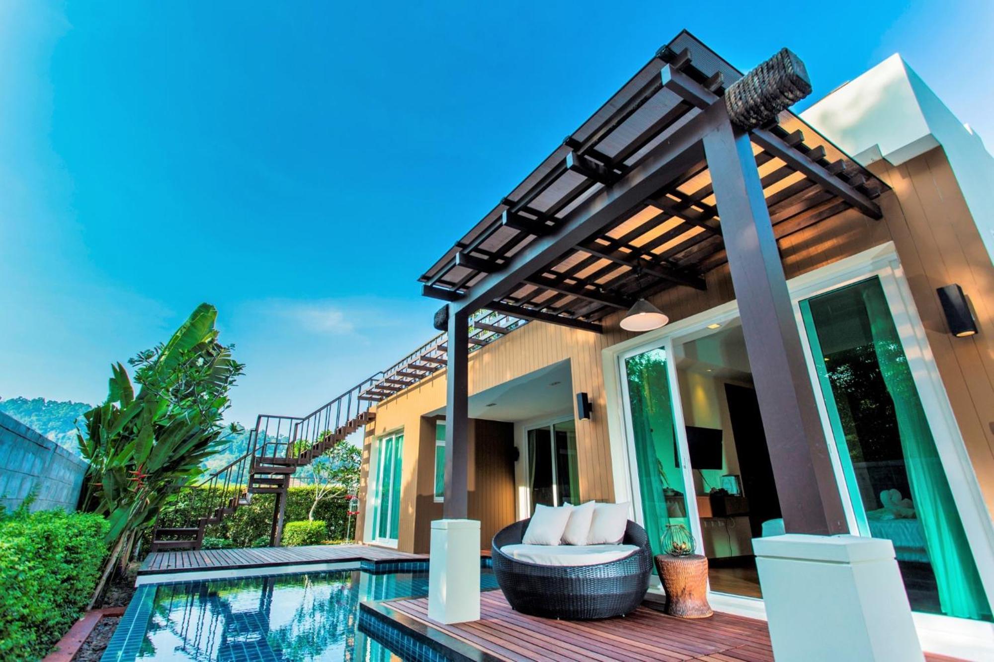 Ozone Villa Phuket Pa Khlok Exterior photo