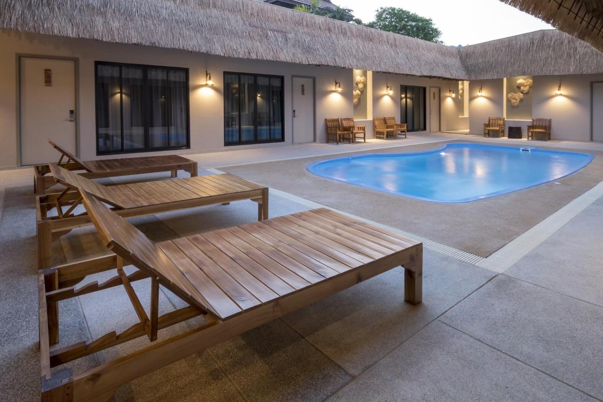 Ozone Villa Phuket Pa Khlok Exterior photo